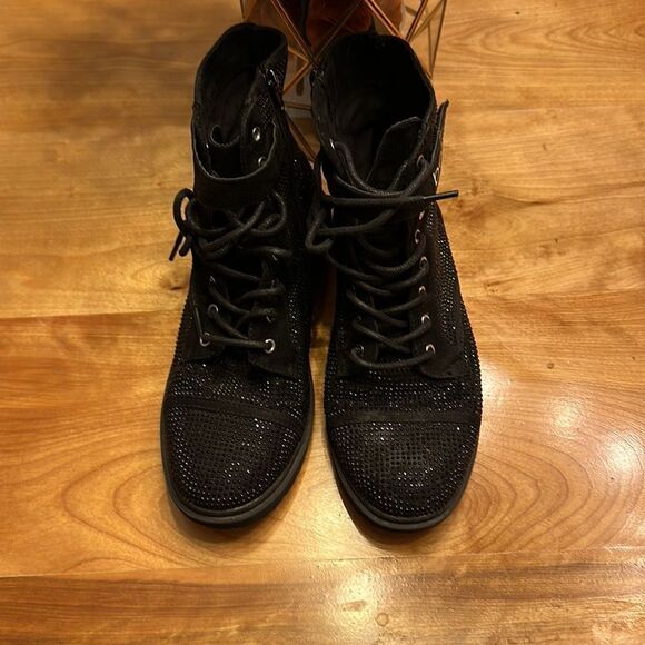 Dayani-J Women's Jewelled Logo Booties - Picture 2 of 13